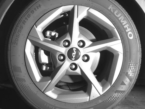 Used 2025 Kia K4 LXS FWD image 12