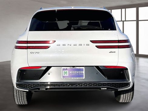 New 2026 Genesis GV70 2.5T Advanced image 4