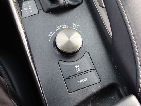 Used 2019 Lexus IS 350 F Sport image 30