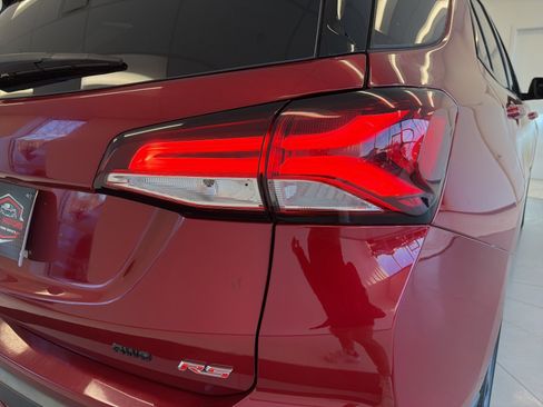 Used 2022 Chevrolet Equinox RS image 46