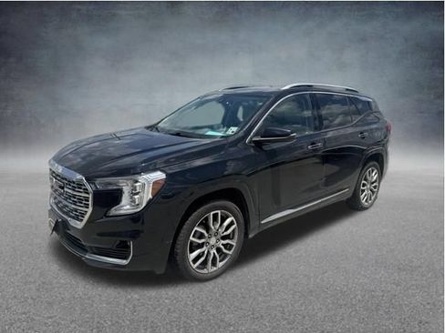 Used 2023 GMC Terrain Denali AWD/4WD image 3