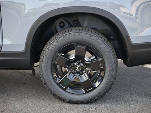 New 2026 Honda Ridgeline Black Edition image 8