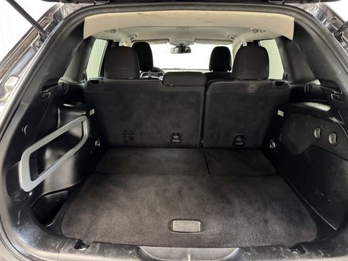 Used 2016 Jeep Cherokee Latitude w/ Safety/Convenience Group image 22