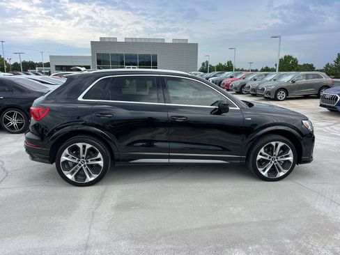 Used 2021 Audi Q3 2.0T Premium Plus w/ Premium Plus Package AWD/4WD image 4