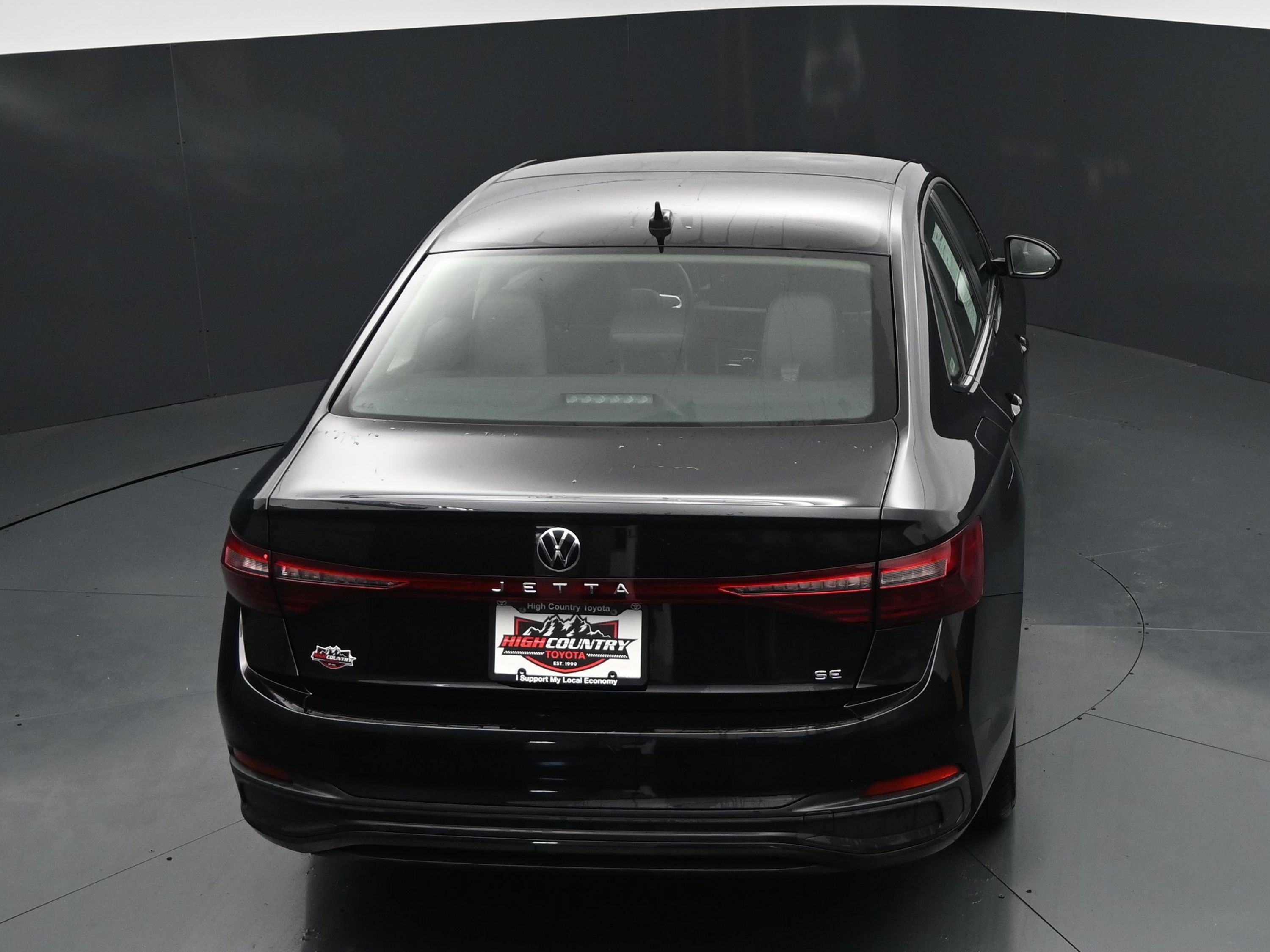 Used 2026 Volkswagen Jetta SE FWD image 30