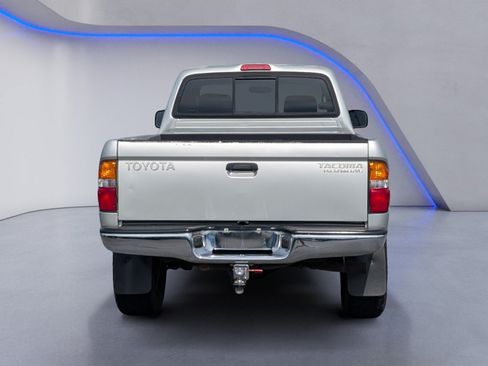 Used 2003 Toyota Tacoma PreRunner RWD image 9