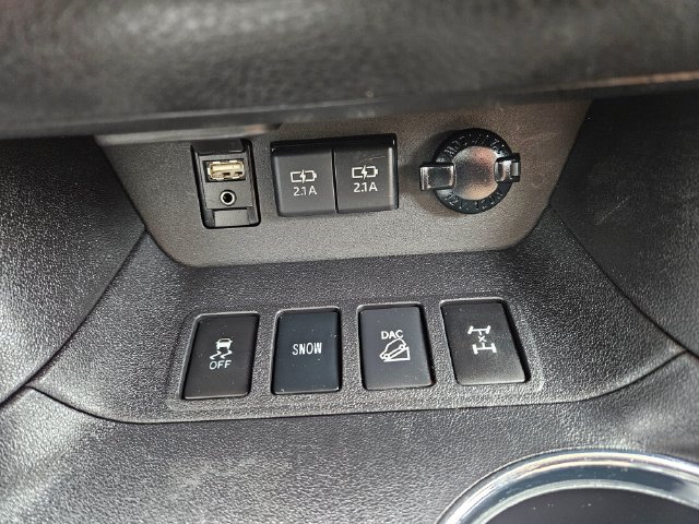 Used 2019 Toyota Highlander Limited Platinum AWD/4WD image 35
