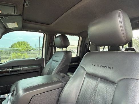 Used 2014 Ford F250 Platinum w/ FX4 Off-Road Package image 21