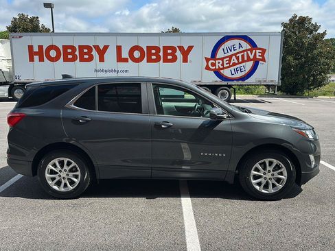 Used 2021 Chevrolet Equinox LT FWD image 6