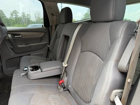 Used 2016 Chevrolet Traverse LS FWD image 10