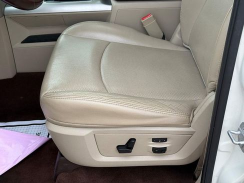 Used 2016 RAM 1500 Laramie w/ Convenience Group image 17