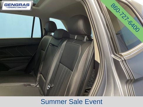 Used 2022 Volkswagen Tiguan SE AWD/4WD image 27