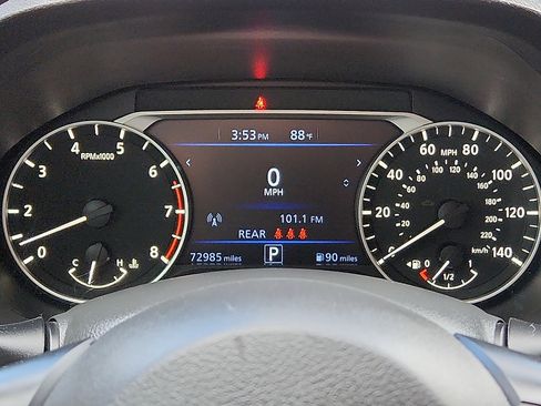 Used 2024 Nissan Altima 2.5 SV FWD image 18