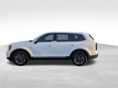 Used 2023 Kia Telluride LX image 4