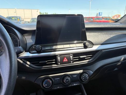 Used 2024 Kia Forte LXS FWD image 16