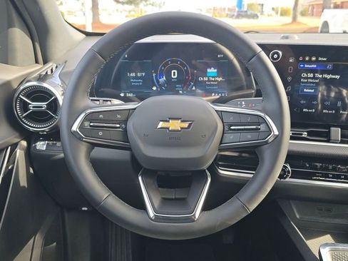 New 2026 Chevrolet Equinox LT FWD image 14