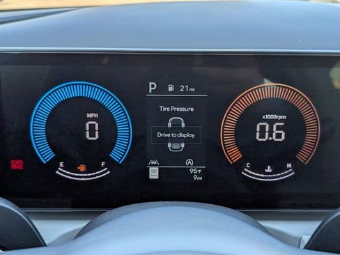 New 2026 Hyundai Tucson SEL image 18