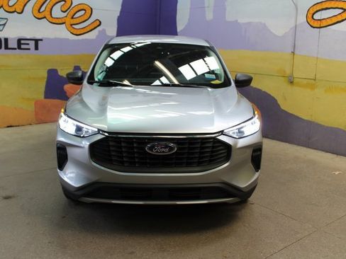 Used 2023 Ford Escape Active image 3