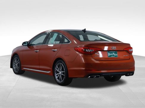 Used 2015 Hyundai Sonata Sport 2.0T w/ Option Group 07 FWD image 10