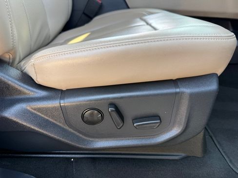 Used 2024 Ford Expedition Max XLT RWD image 26
