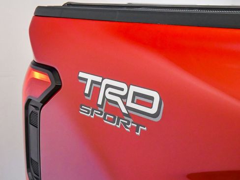 Used 2024 Toyota Tacoma TRD Sport w/ TRD Sport Upgrade Package image 13