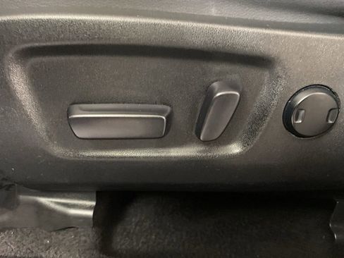 Used 2015 Toyota Highlander Plus image 23