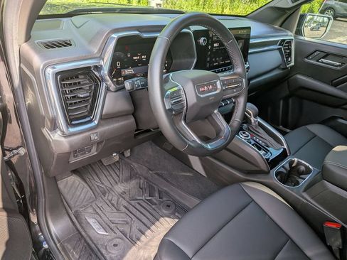 Used 2025 GMC Canyon Elevation w/ Convenience Package AWD/4WD image 10