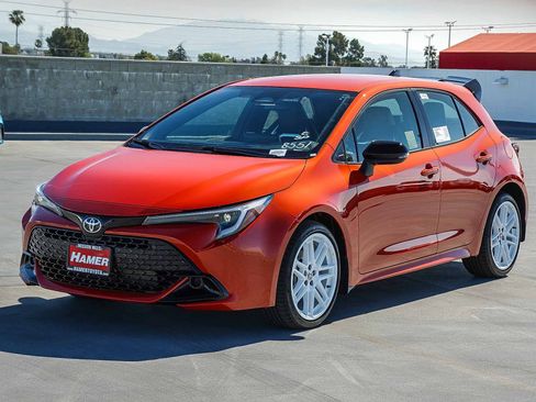 New 2026 Toyota Corolla SE FWD image 3