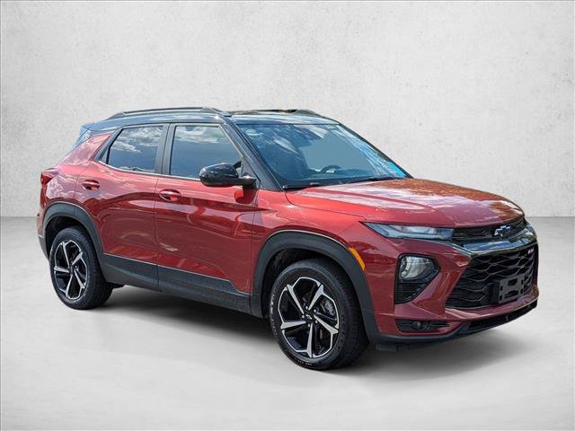 Used 2022 Chevrolet TrailBlazer RS w/ Convenience Package FWD image 2