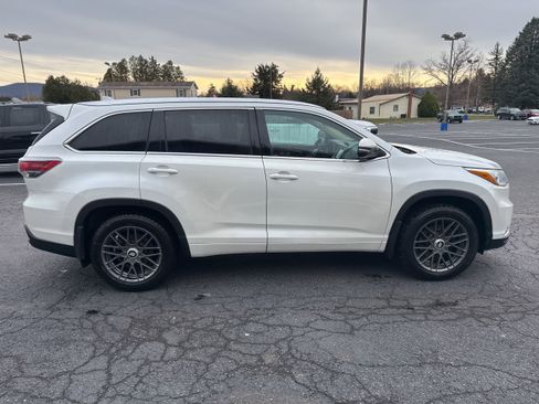 Used 2015 Toyota Highlander Limited image 6