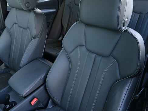 Used 2024 Audi Q5 2.0T Premium w/ Summer of Audi Package image 12