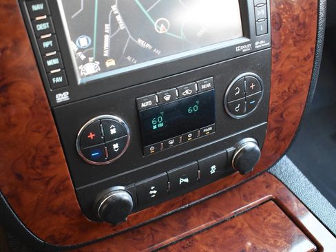 Used 2012 Chevrolet Tahoe LTZ image 31