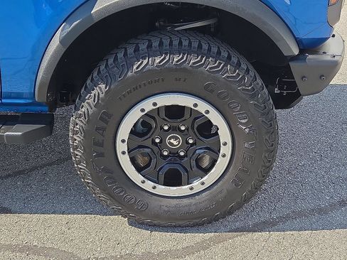 Used 2022 Ford Bronco Big Bend w/ Sasquatch Package AWD/4WD image 16