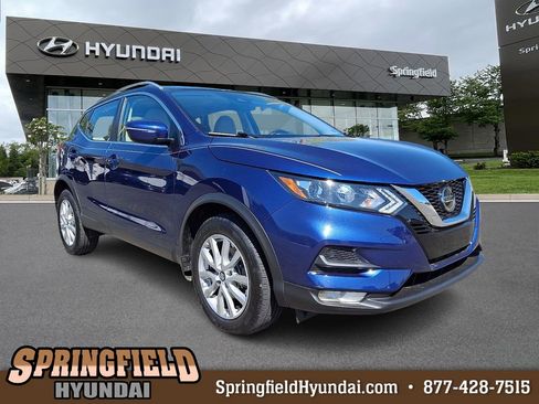 Used 2020 Nissan Rogue Sport SV w/ All-Weather Package AWD/4WD image 1