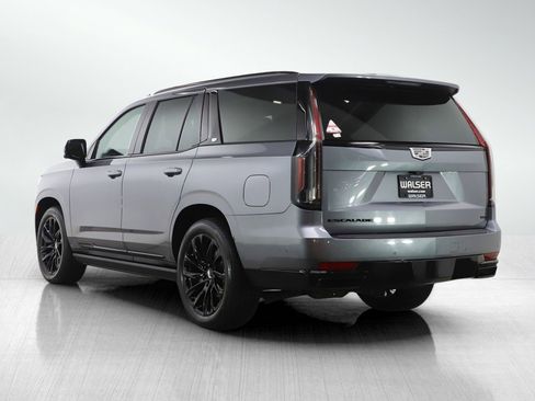 Used 2021 Cadillac Escalade Sport Platinum w/ LPO, ONYX Package image 3