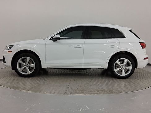 Used 2020 Audi Q5 2.0T Premium Plus w/ Premium Plus Package image 2