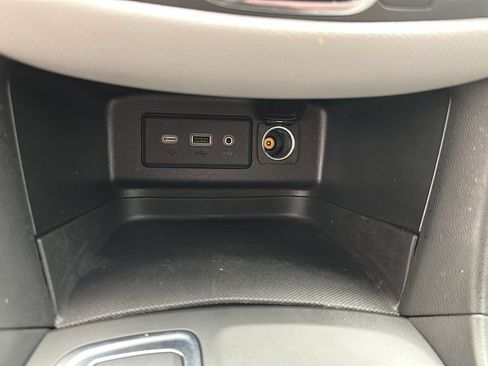 Used 2023 Chevrolet Equinox LS w/ LS Convenience Package AWD/4WD image 21