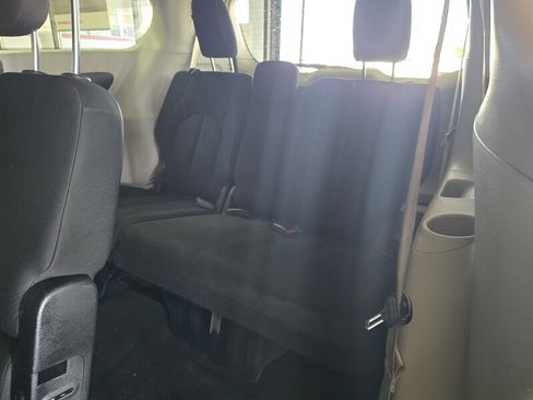 Used 2018 Chrysler Pacifica Touring Plus w/ Tire & Wheel Group image 11