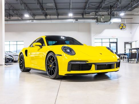 Used 2021 Porsche 911 Turbo S image 3