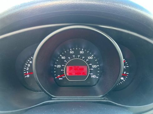 Used 2015 Kia Soul FWD image 19