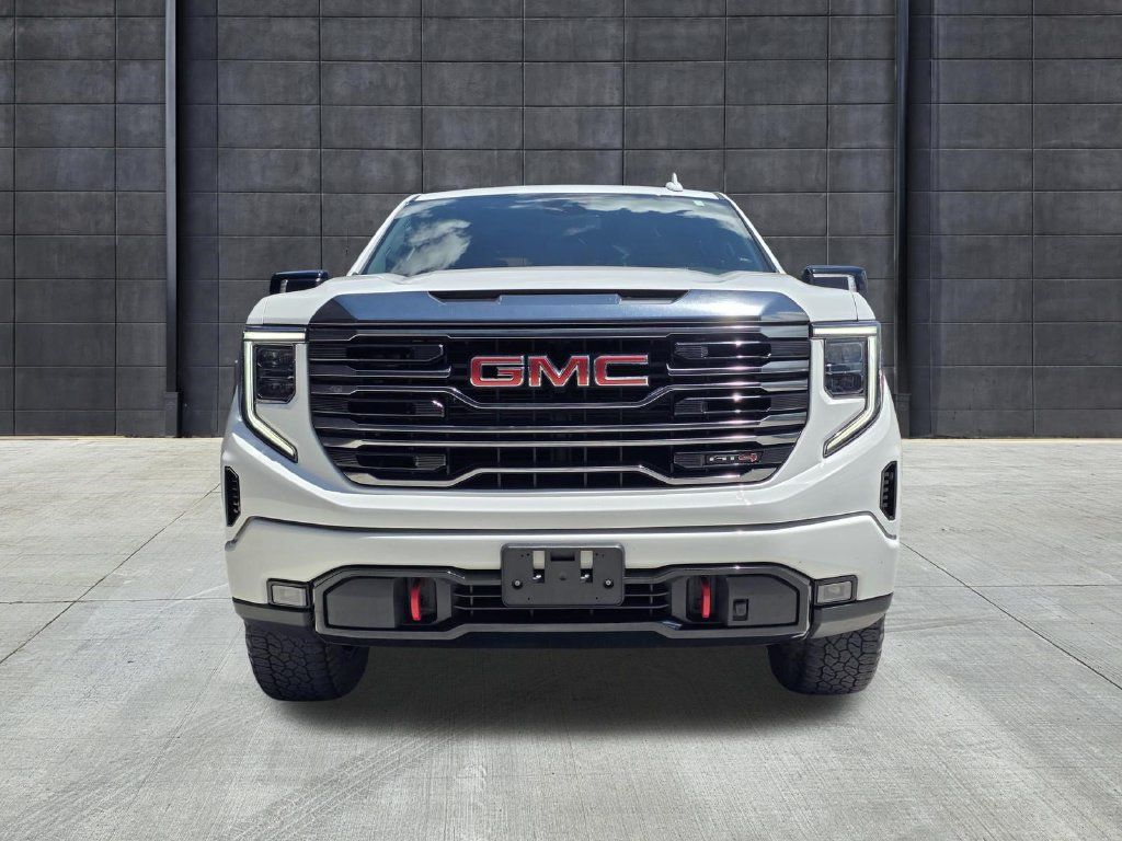 Used 2022 GMC Sierra 1500 AT4 w/ AT4 Preferred Package AWD/4WD image 7