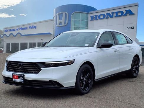 New 2025 Honda Accord SE image 1