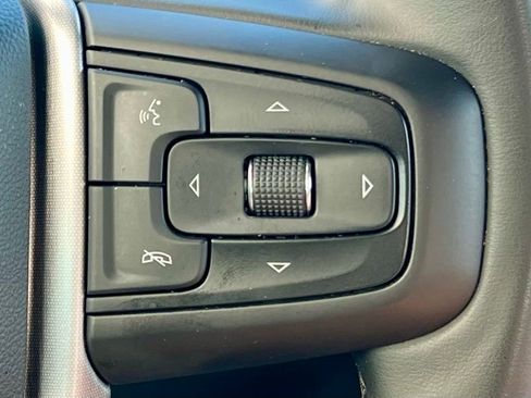 Used 2025 GMC Sierra 1500 SLT image 17