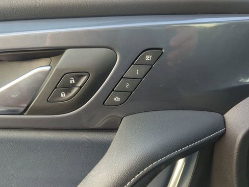 Certified 2025 Chevrolet Blazer RS w/ Driver Confidence II Package image 41