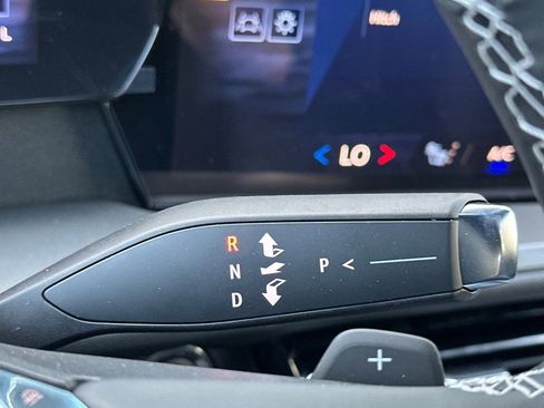 New 2025 Chevrolet Traverse LT w/ Enhanced Driving Package image 25