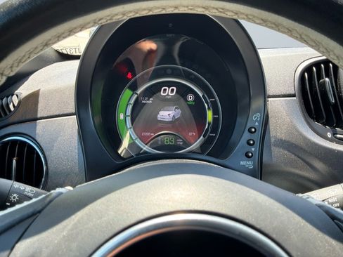 Used 2018 FIAT 500 e FWD image 12