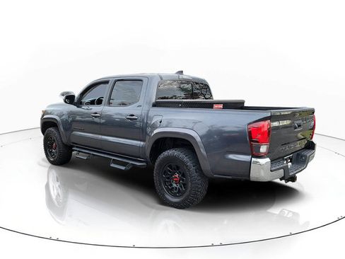 Used 2022 Toyota Tacoma SR5 image 3