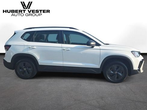 Used 2025 Volkswagen Taos S FWD image 5