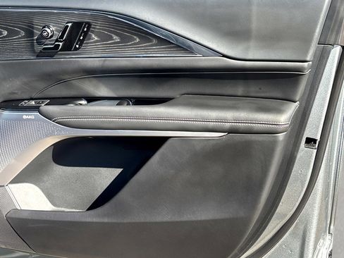 Used 2024 Cadillac Lyriq Sport image 13