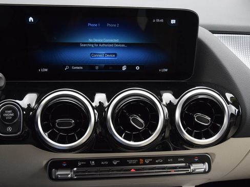 Used 2023 Mercedes-Benz GLA 250 image 26